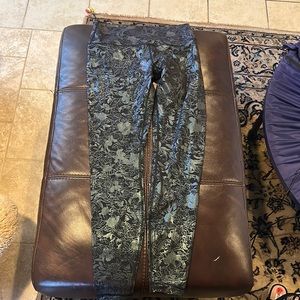 NWT Lululemon wunder under leggings